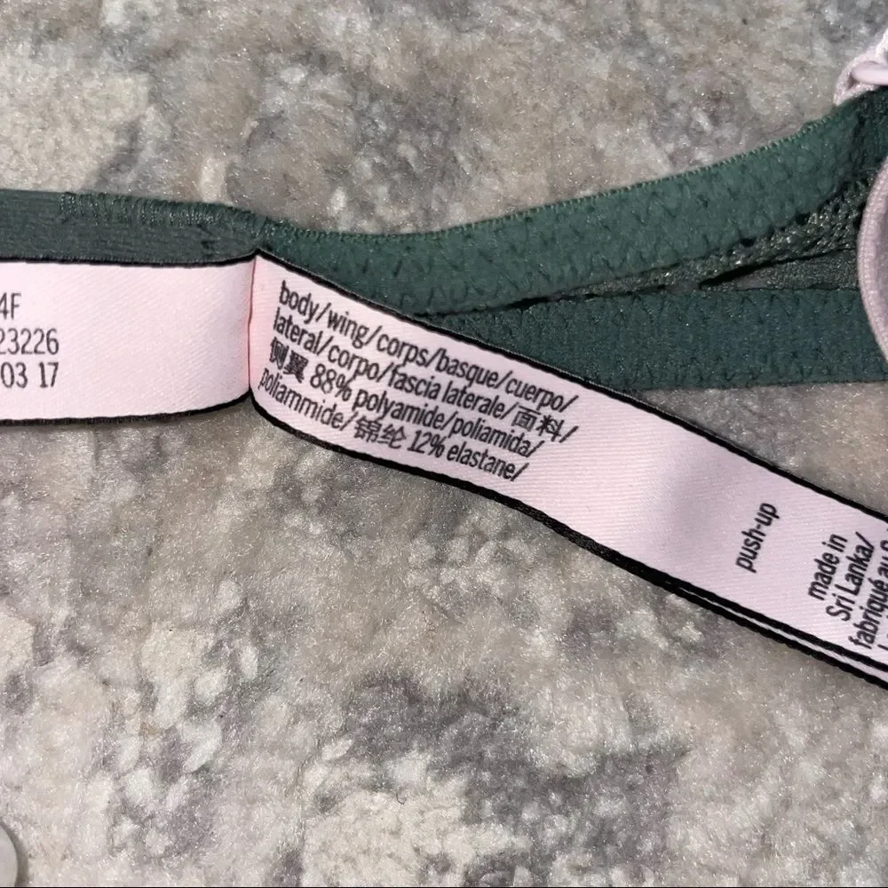 🚨 3 for $25 - VICTORIA’S Secret Push Up Bra